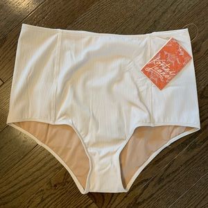 KJ Ribbed white bottoms